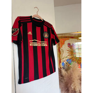 NWT , MLS Adidas Atlanta United FC home soccer jersey, boys medium